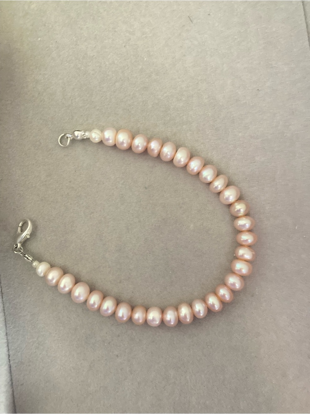 Genuine freshwater Pearl Pink Pearl Bracelet with Silver Clasp